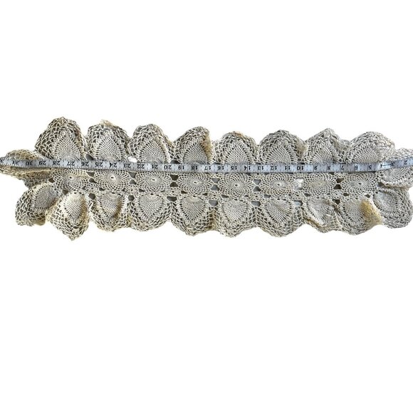 Handmade Crocheted Cream Table Runner 32" x 10" Vintage - Picture 3 of 8